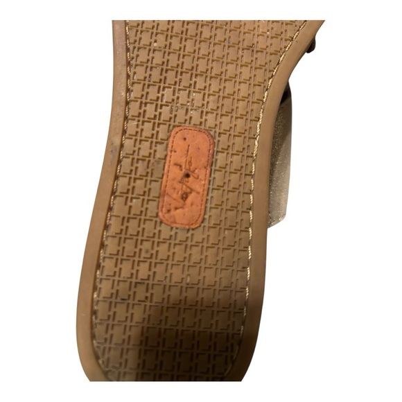 Latigo Gold Criss-Cross Sandals with Platform - Picture 6 of 7